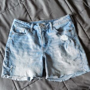Old Navy Light Blue Distressed Denim Jean Shorts, Size 6